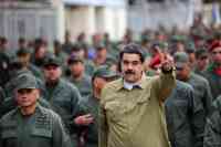 Noticia: Maduro denuncia que militares desertores conspiran desde Colombia Maduro denuncia que militares desertores conspiran desde Colombia