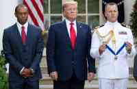 Noticia: VIDEO | Tiger Woods recibe la “medalla de la Libertad” de manos de Trump VIDEO | Tiger Woods recibe la “medalla de la Libertad” de manos de Trump