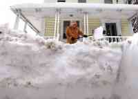 Noticia: Bebé escapa de casa, fue encontrada bajo la nieve Bebé escapa de casa, fue encontrada bajo la nieve