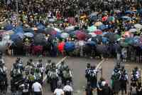 Noticia: Las agresiones a manifestantes agravan la crisis en Hong Kong Las agresiones a manifestantes agravan la crisis en Hong Kong