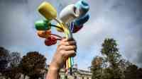 Noticia: Inauguran en París el controvertido "Ramo de tulipanes" de Koons Inauguran en París el controvertido "Ramo de tulipanes" de Koons