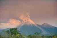 Noticia: Miles de evacuados y miedo por nueva erupción del volcán de Fuego en Guatemala Miles de evacuados y miedo por nueva erupción del volcán de Fuego en Guatemala