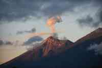 Noticia: Guatemala: alerta roja por nueva erupción del volcán de Fuego Guatemala: alerta roja por nueva erupción del volcán de Fuego
