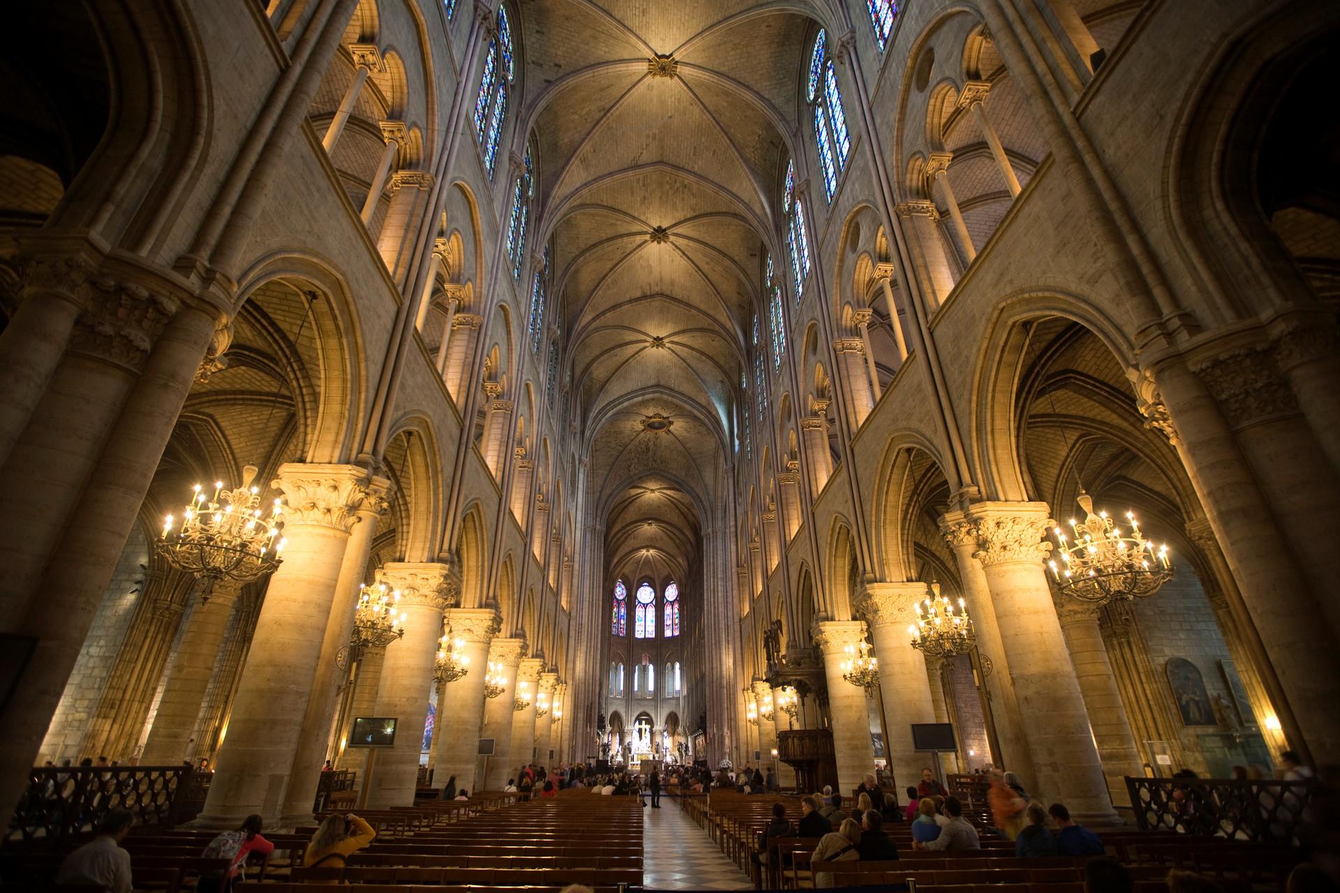 Ocho Siglos De Secretos Entre Los Muros De La Catedral De Notre Dame 