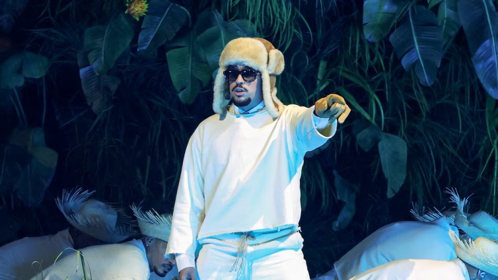 Una petición en línea que busca reemplazar a Bad Bunny en el espectáculo del Super Bowl LX supera las 100 000 firmas y genera controversia en redes sociales.