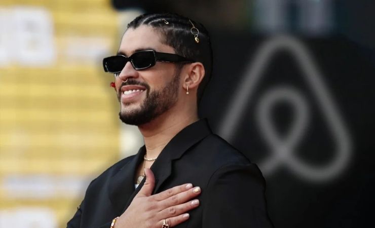 El puertorriqueño Bad Bunny fue el gran protagonista de la noche al recibir el codiciado Premio Billboard al Artista Latino del Siglo XXI.