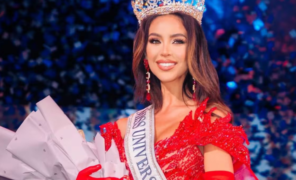 Nadia Mejía partió a Bangkok para unirse a la concentración de Miss Universo 2025.