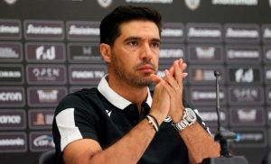 El estratega portugués, Abel Ferreira, apeló directamente a sus seguidores antes del partido frente a LDU.