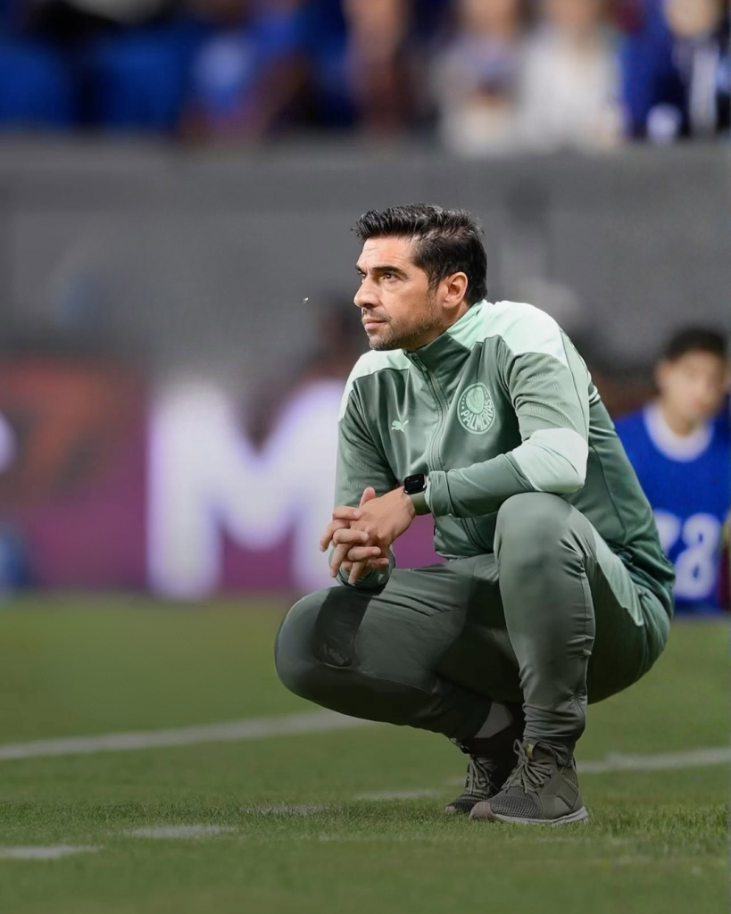 “90 minutos representan mucho tiempo, así que prepárense para una noche mágica”, dijo Ferreira.