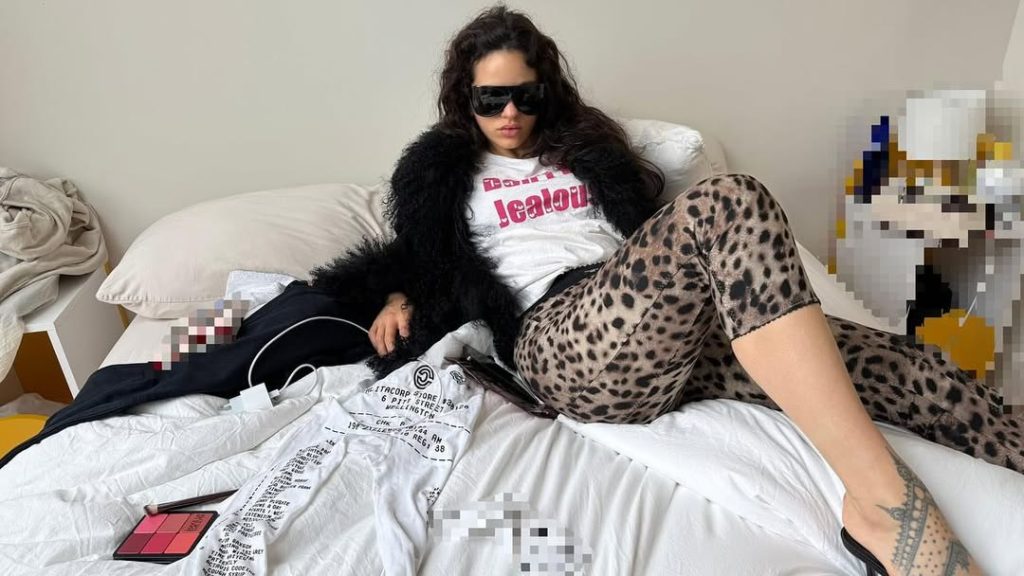 El lanzamiento de este single puso fin a meses de especulaciones.