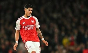 Hincapié jugó algo más de veinte minutos, tiempo suficiente para continuar su adaptación al ritmo implacable de la liga inglesa.