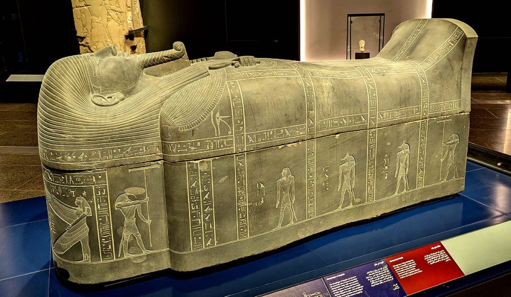 El museo ofrece galerías inmersivas, un sistema de iluminación de precisión, exposiciones de realidad virtual.