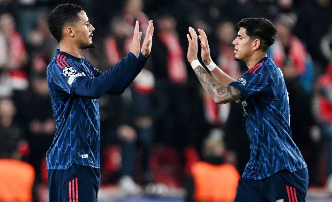 Con Piero Hincapié desde el arranque, Arsenal aplastó 3-0 a Slavia Praga en condición de visita.