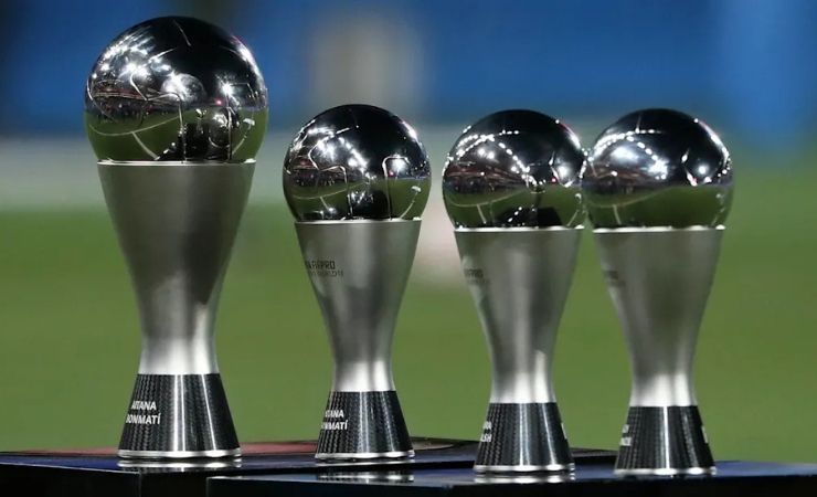 El panel de expertos de la FIFA eligió a once futbolistas como los mejores de la temporada 2024-25.