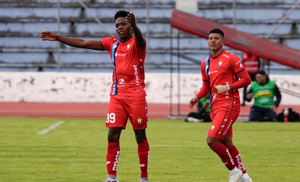 Con goles de Reasco y Vélez, los puros criollos vencieron al cuadro azul por la LigaPro.