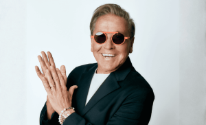 El artista presentará su gira final, “El Último Regreso World Tour 2026”.