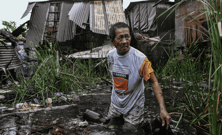 La tormenta alcanzó la categoría de supertifón, registrando vientos sostenidos de hasta 185 km/h y ráfagas de hasta 230 km/h. 