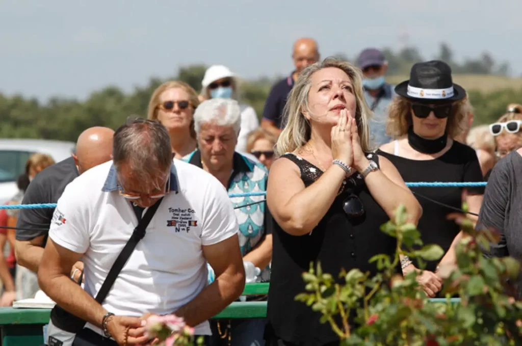 Gisella Cardia, la 'vidente' que aseguraba recibir mensajes de la Virgen y multiplicar pizzas, será juzgada el próximo 7 de abril.