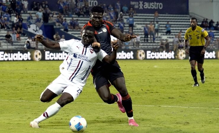 El entrenador destacó el buen rendimiento mostrado por su equipo en los primeros 45 minutos.
