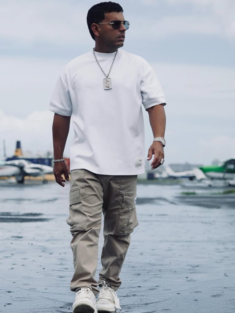 El artista indicó que el nuevo tema es bailable, sumada a la nueva esencia del reguetón actual.