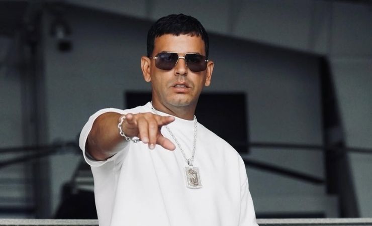 El Patrón, el ícono indiscutible de la música urbana latina, regresa con fuerza al panorama musical.