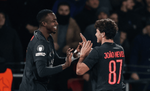 Con Pacho como uno de los artilleros, PSG derrotó por 5-3 al Tottenham en Champions League.