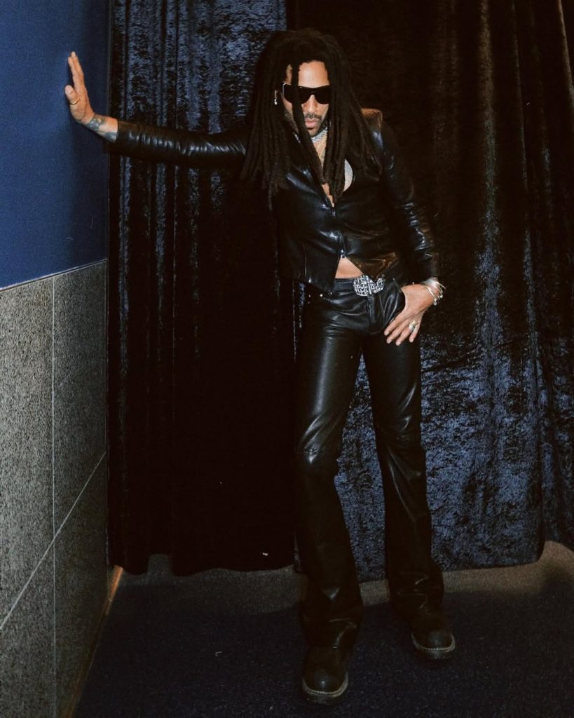 Según relató, la inusual situación ocurrió durante la interpretación de "Let Love Rule".