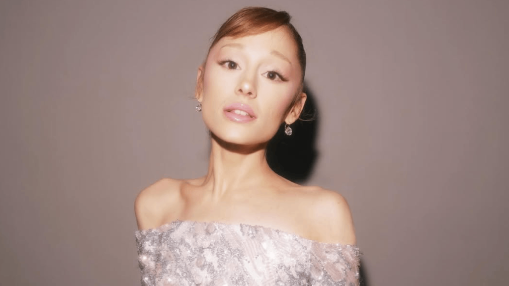 Ariana Grande recalcó que la sociedad ha normalizado opinar sobre la imagen ajena.