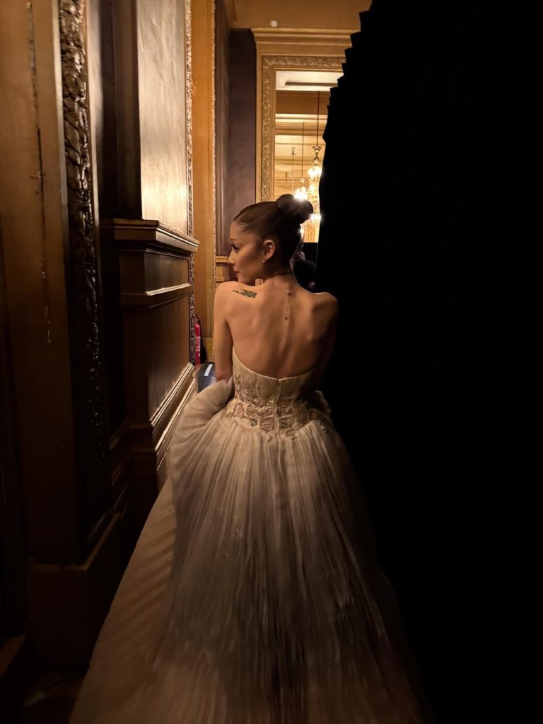 La intérprete reflexionó sobre la constante presión derivada de los estándares estéticos y las expectativas sociales.