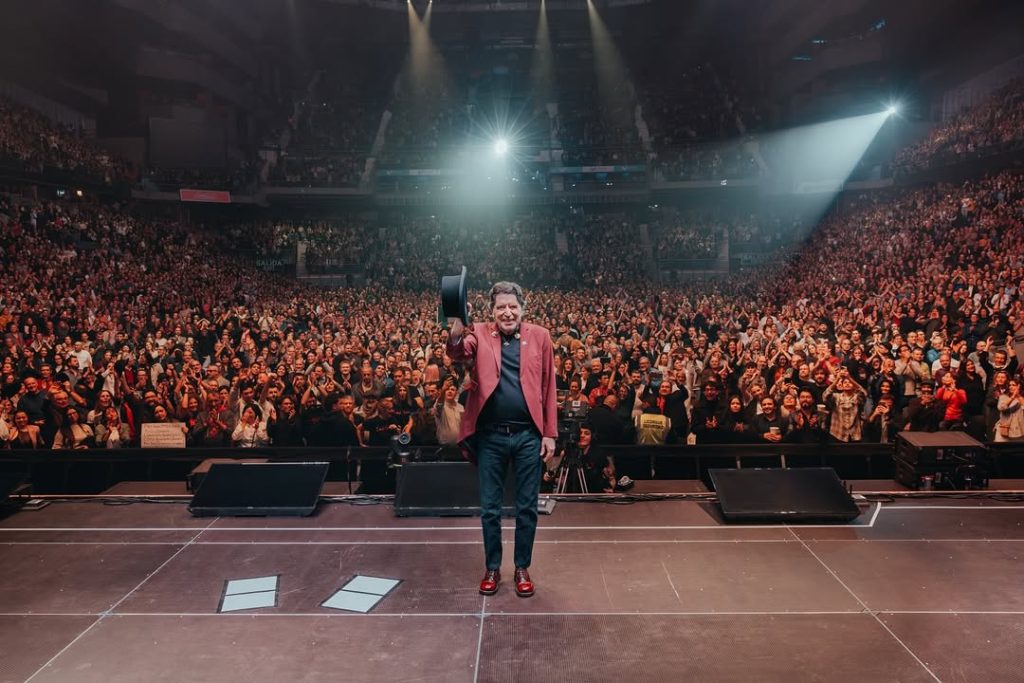 Tras el concierto, el músico compartió un mensaje en sus redes sociales que funcionó como el cierre perfecto a su etapa en los escenarios.