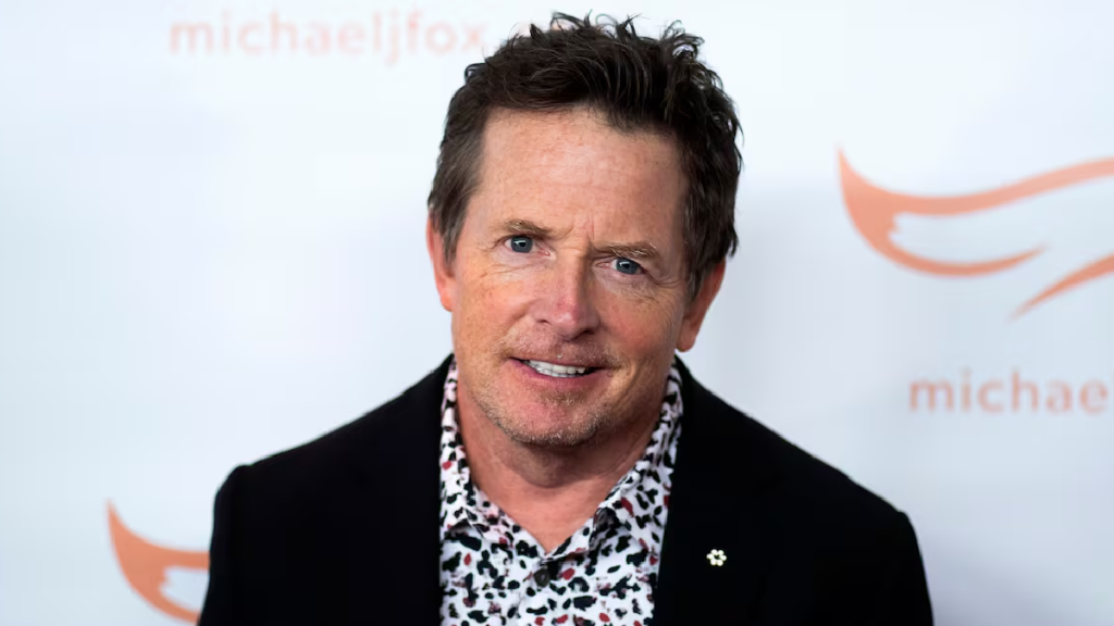 Su personaje compartirá una escena clave con Paul en una sala de espera médica, donde ambos abordarán el Parkinson.