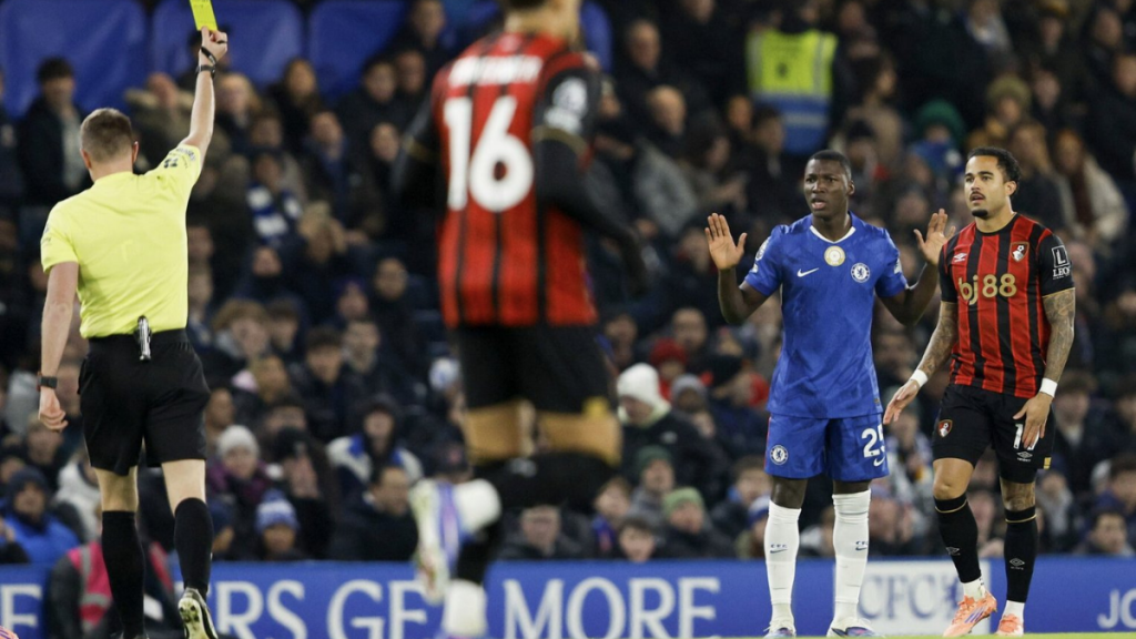 Moisés Caicedo será baja en el Chelsea para enfrentar al Manchester City por la Premier League tras acumular cinco tarjetas amarillas.