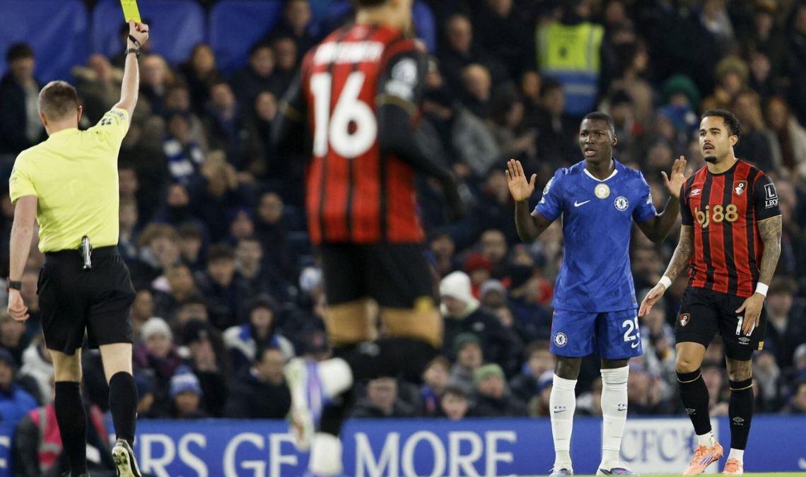 Moisés Caicedo será baja en el Chelsea para enfrentar al Manchester City por la Premier League tras acumular cinco tarjetas amarillas.