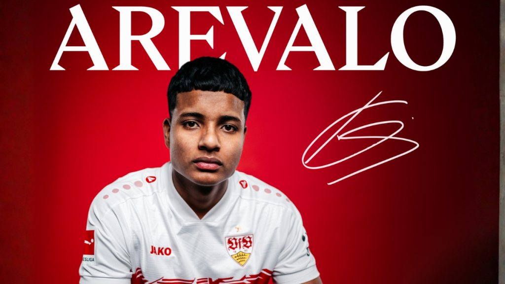 Jeremy Arévalo es nuevo jugador del Stuttgart. El delantero ecuatoriano llega desde el Racing de Santander por 7 millones de euros.