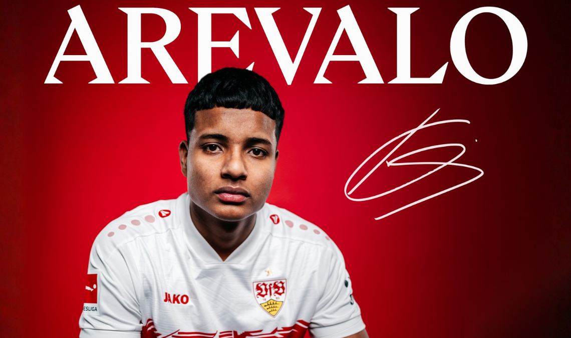 Jeremy Arévalo es nuevo jugador del Stuttgart. El delantero ecuatoriano llega desde el Racing de Santander por 7 millones de euros.