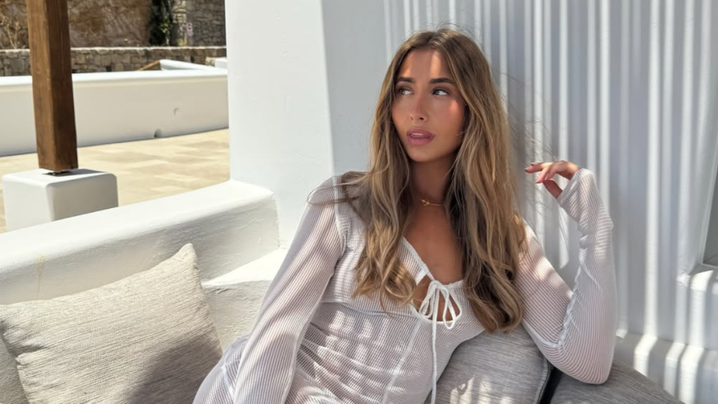 Este acto, que ella define como el inicio de una transformación espiritual, ya acumula más de 5 millones de reproducciones.