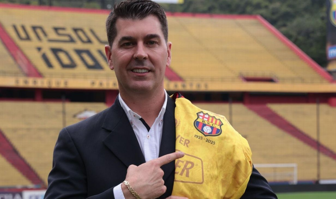 Ismael Rescalvo no estaría a cargo de Barcelona en este inicio de temporada 2026.