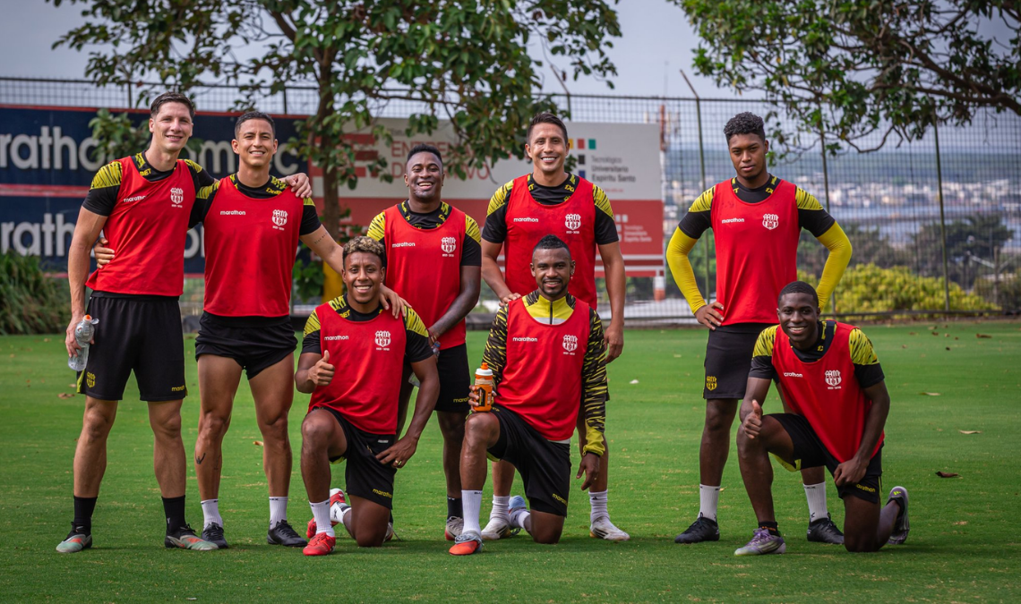 El 'Ídolo' realizará su pretemporada 2026 entre Guayaquil y Quito, en medio de la incertidumbre de la continuidad de Ismael Rescalvo.