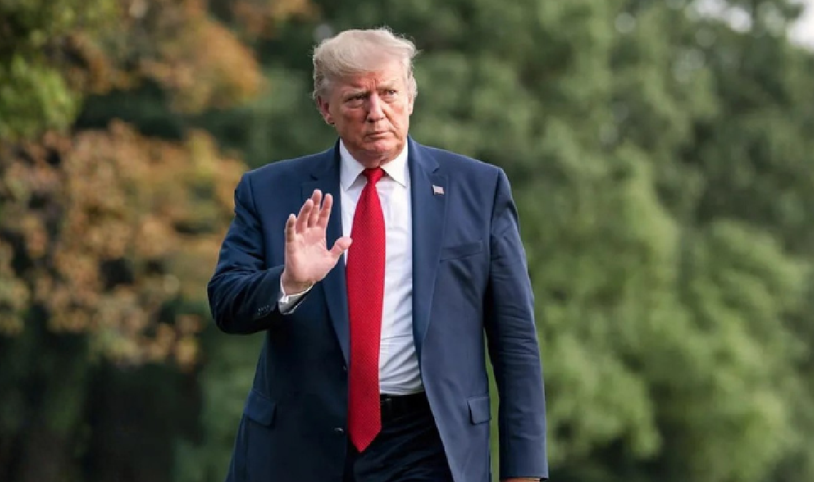 Donald Trump confirmó que las autoridades interinas del país sudamericano cederán entre 30 y 50 millones de barriles de petróleo calidad elevada.