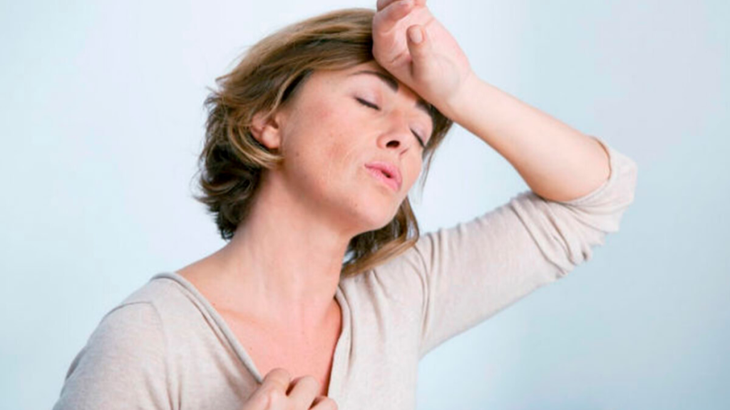 La menopausia no “cierra” la intimidad: especialistas recomiendan hablarlo y buscar apoyo si hay molestias.