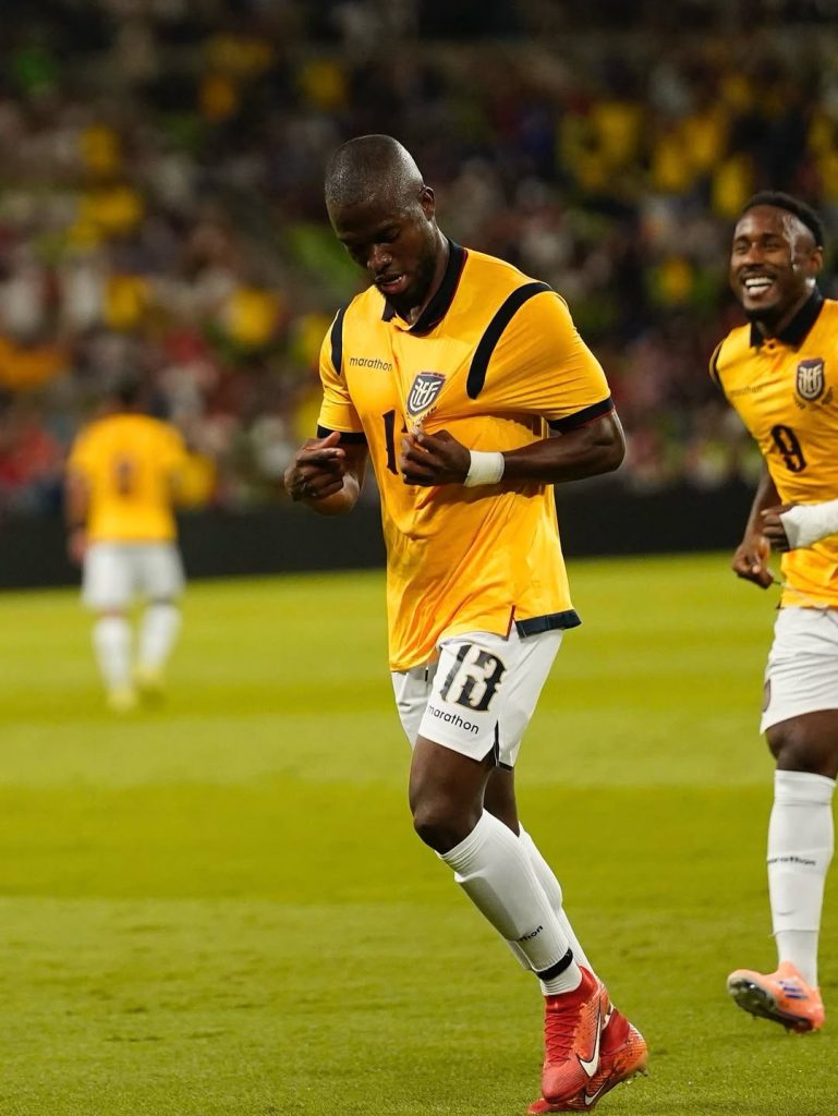 "Superman" Valencia encendió la chispa de la esperanza en la afición ecuatoriana.