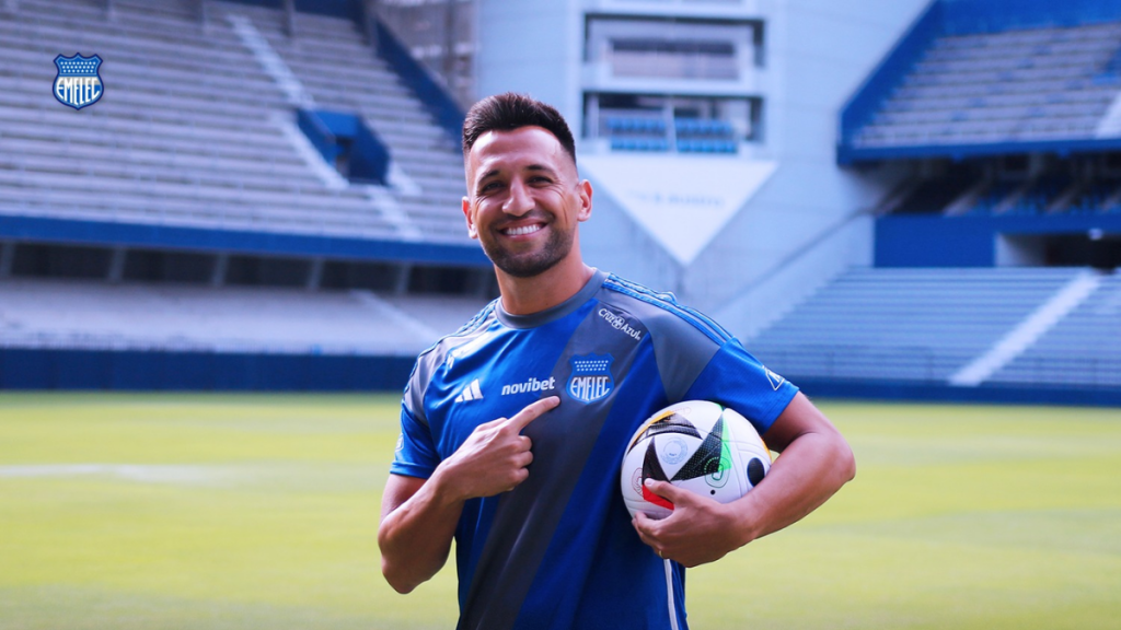 Emelec anunció el pago total de USD 38.371,43 a Aníbal Leguizamón, en medio de la crítica situación administrativa.