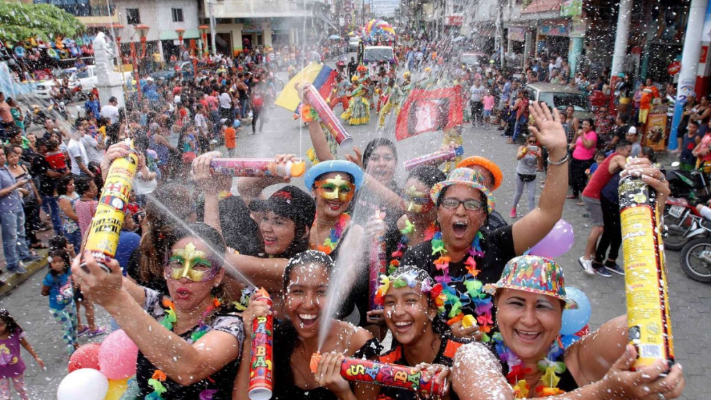 Guaranda, Ambato, Esmeraldas y Guayaquil encabezan los carnavales más famosos del Ecuador, con tradiciones que van desde comparsas hasta juegos con agua y conciertos masivos.