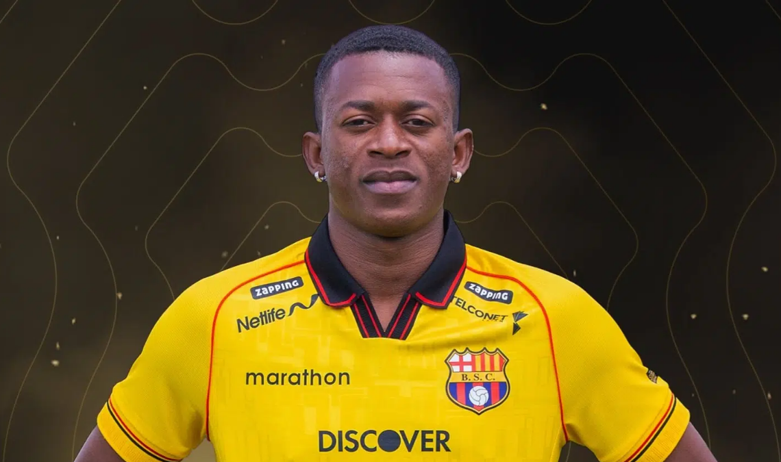 Barcelona anunció la incorporación del mediocampista ecuatoriano Jordan Medina, quien firmó contrato hasta diciembre de 2029.