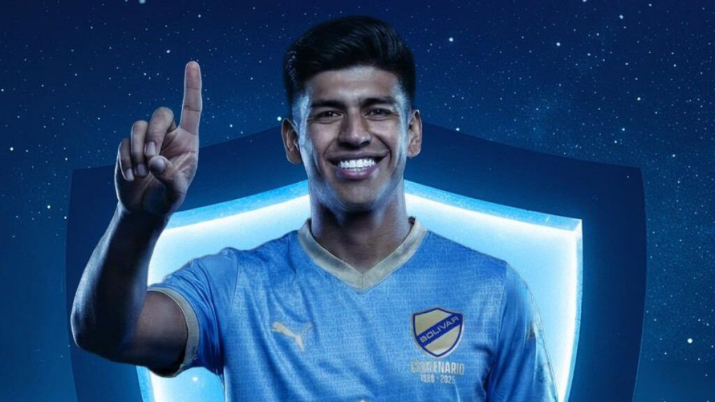 El defensor ecuatoriano Xavier Arreaga fue presentado como refuerzo del Club Bolívar tras rescindir su contrato con Barcelona.