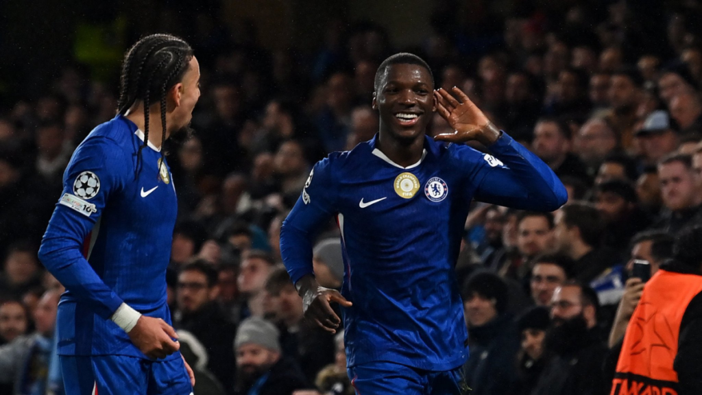 Chelsea venció 1-0 al Pafos FC en Stamford Bridge con un gol de Moisés Caicedo y se mantiene en la lucha por la clasificación a octavos de la Champions League 2025/26.