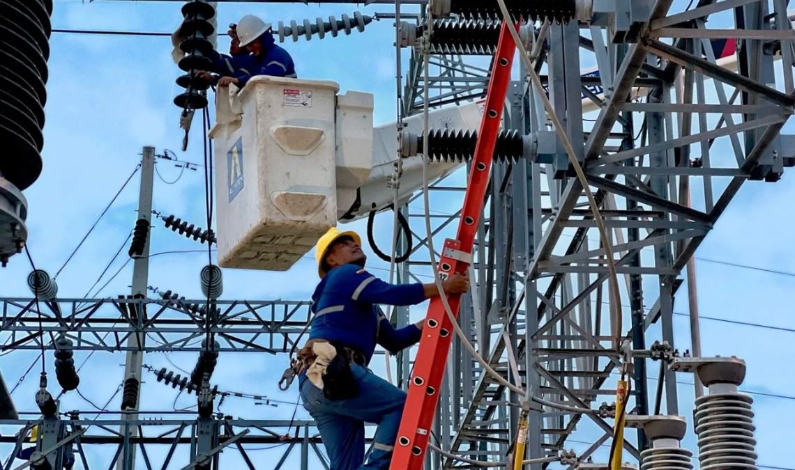 Gobierno aseguró que el sistema eléctrico del Ecuador tiene capacidad suficiente para abastecer la demanda nacional.