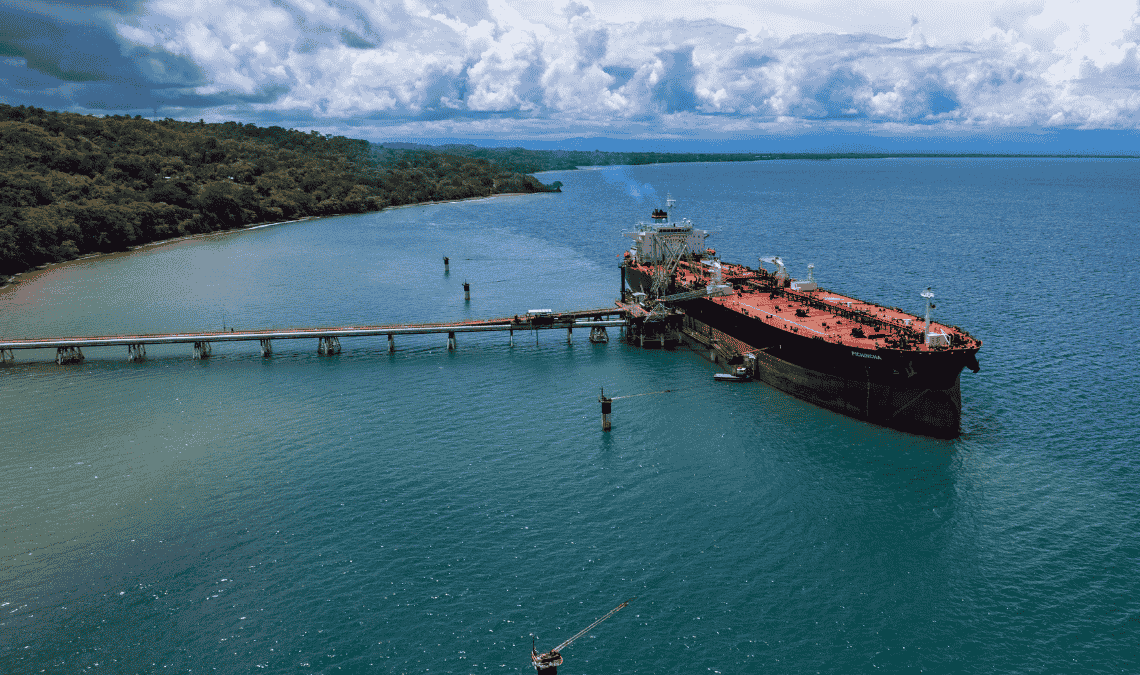 Ecuador generó más de USD 5.500 millones en 2025 por la venta de crudo en el mercado SPOT.