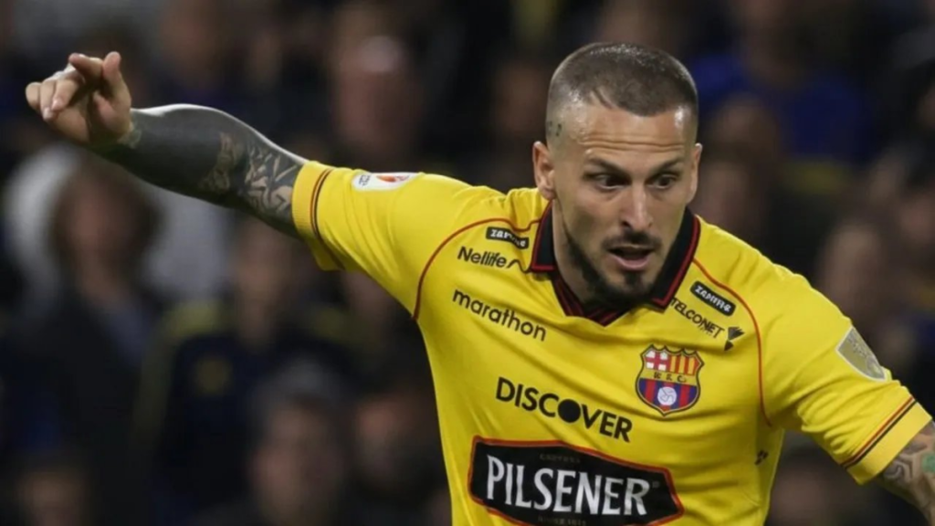 Barcelona confirmó la llegada de Darío Benedetto como refuerzo. David Álvarez aclaró su salario y explicó por qué el club apostó por el delantero argentino.