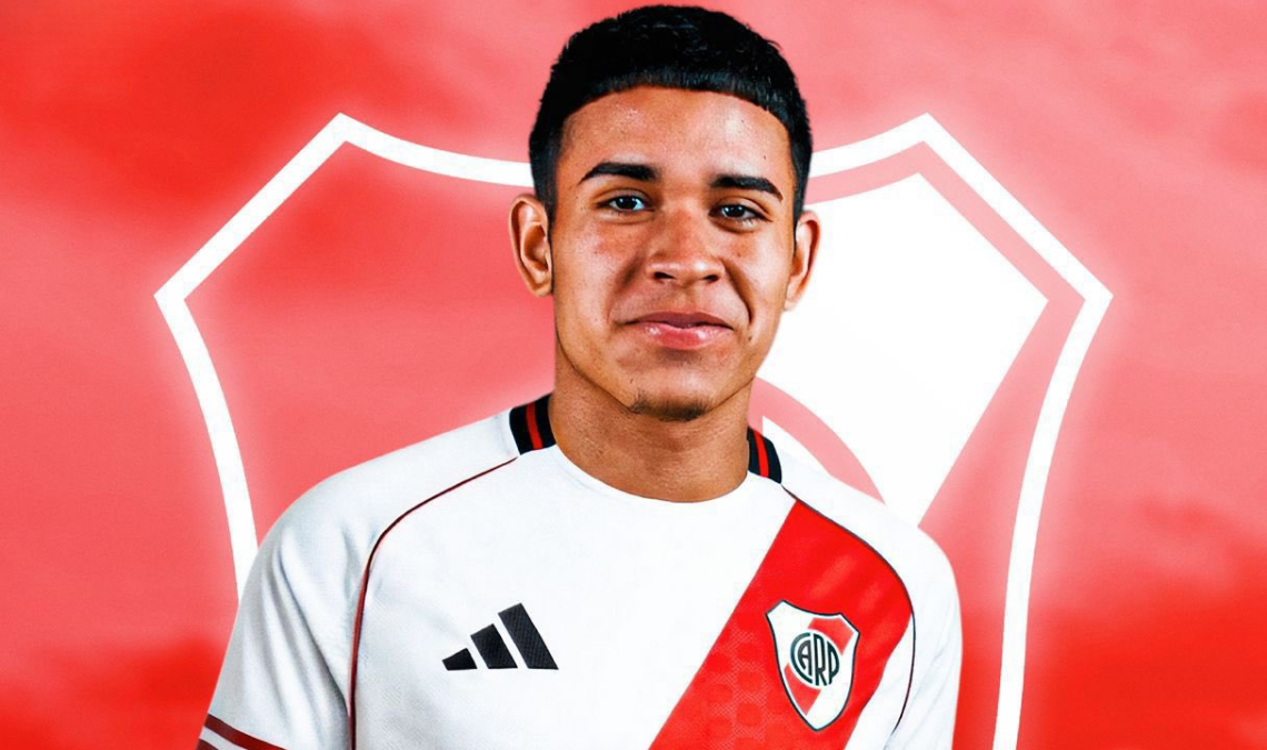 Kendry Páez jugará en River Plate tras un acuerdo total con Chelsea para su cesión por toda la temporada.